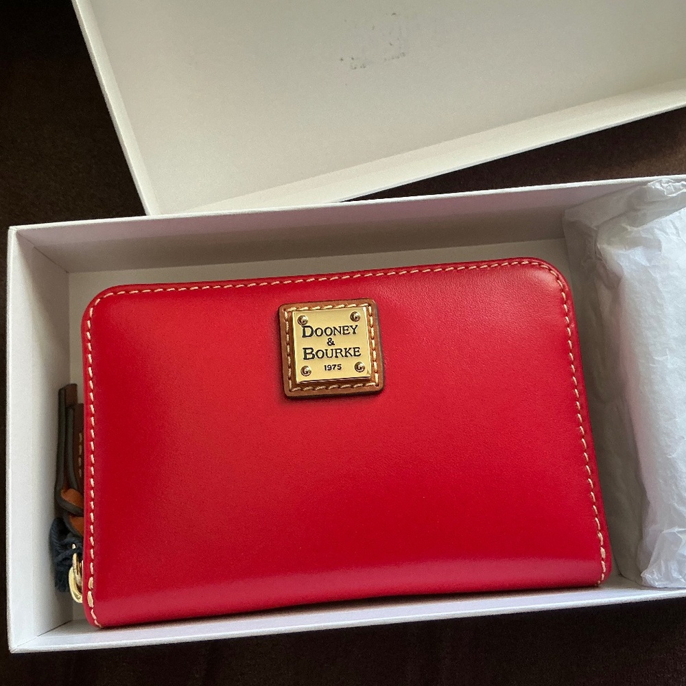 Dooney Zip Around Wexford Wallet
